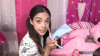 BadDaddyPOV - Blondynka przybraną córką Uprawia sex z ojczymem