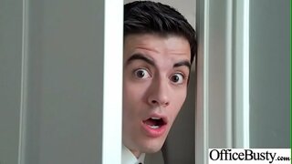 Kurba Dekle (Diamond Jackson) Z Okroglo Ogromne Joške Dobil Pribil V Pisarni vid-09