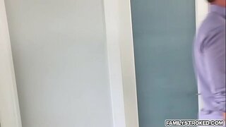 ���ิฟฟานี่วัตสันและเธอไคล์ซวย,ดูด,เลียกันและกัน