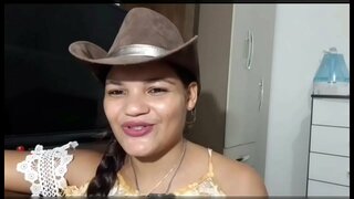 Pagkatapos, sa paggawa ng isang mahirap na anal sex sa gitna ng gubat