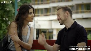 Only3x Only3x láthair - hardcore radharc le Anya Krey